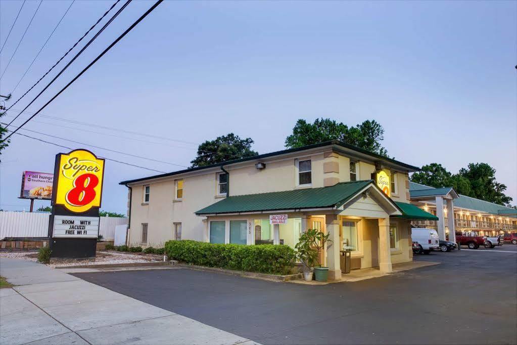 Super 8 By Wyndham Charlotte Downtown Area Motel Exterior photo